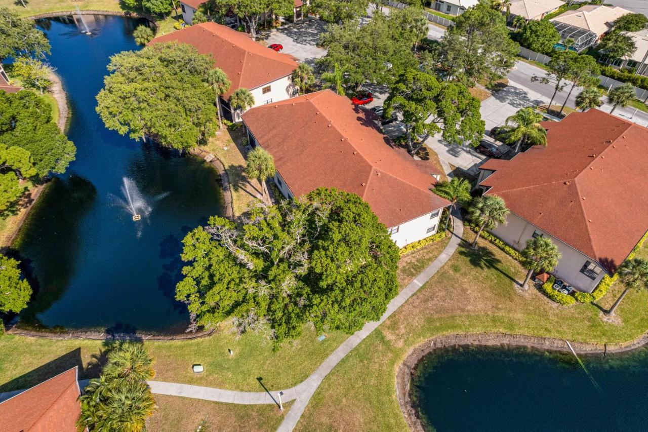 Palm Lagoon Bradenton Exterior photo